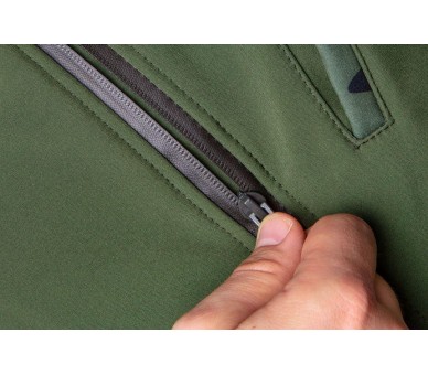 Камуфляжная куртка NEO TOOLS Softshell, камуфляж оливкового цвета
