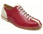 أحذية البولينج الحمراء